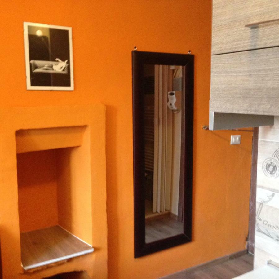 Appartement Mansarda In Borgo Dora à Turin Extérieur photo