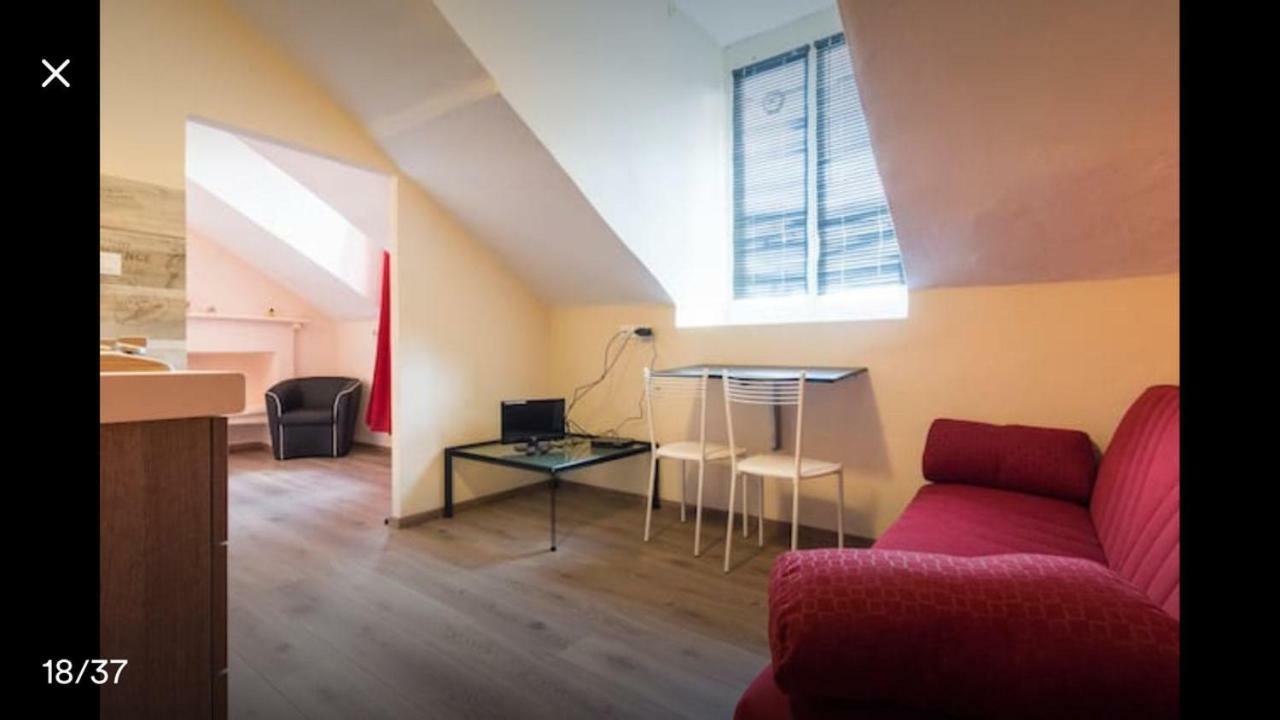 Appartement Mansarda In Borgo Dora à Turin Extérieur photo