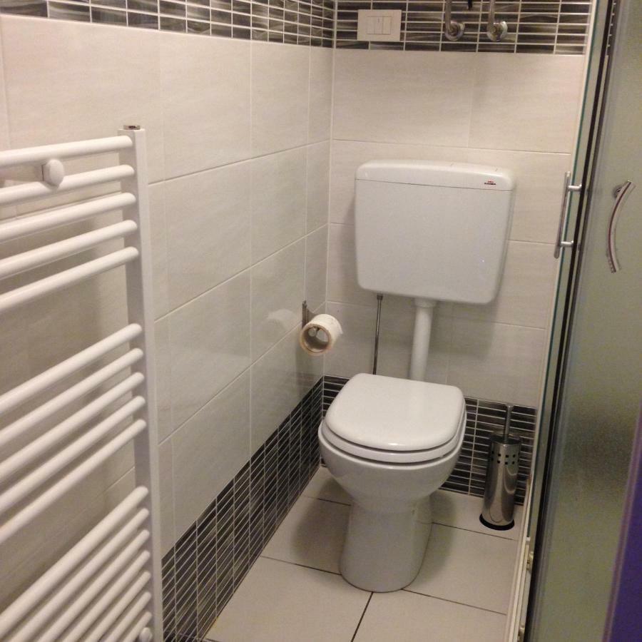 Appartement Mansarda In Borgo Dora à Turin Extérieur photo